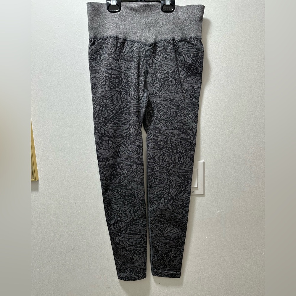 1st Phorm Patterned Compression M/L Legging - Picture 3 of 6